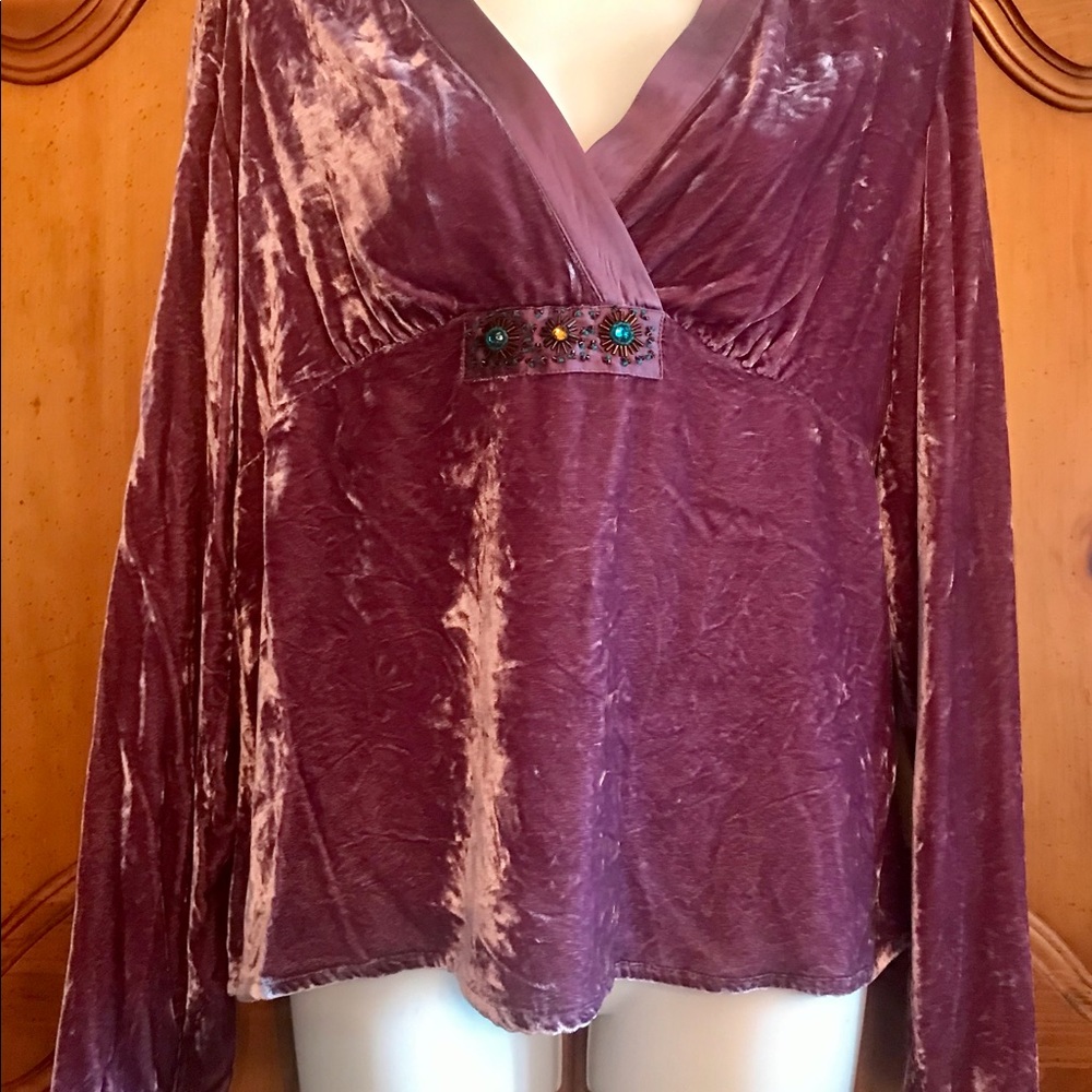NWT J JILL PURPLE CRUSHED VELVET BEADED TOP SZ S